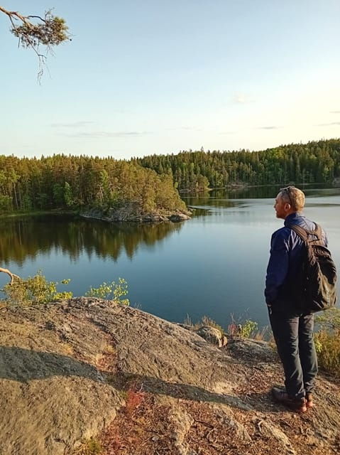 stockholm-sunset-hike-in-tyresta-national-park-with-meal