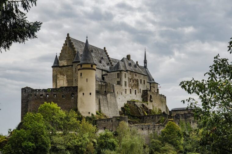 surprise-tour-of-luxembourg-with-a-local