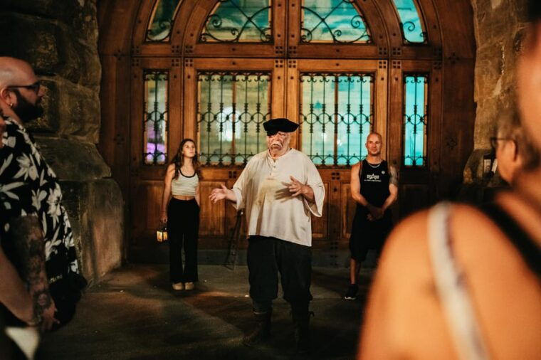 terrifying-tour-of-dresden-led-by-a-dungeon-master