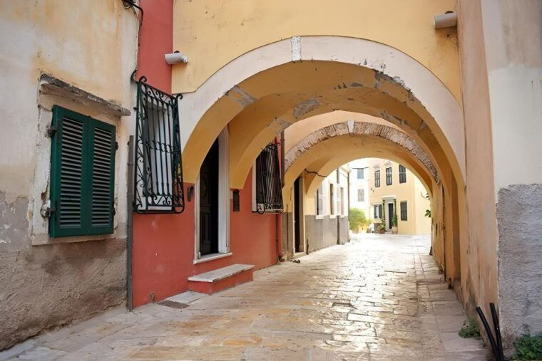 the-durrells-in-corfu-town-filming-tour