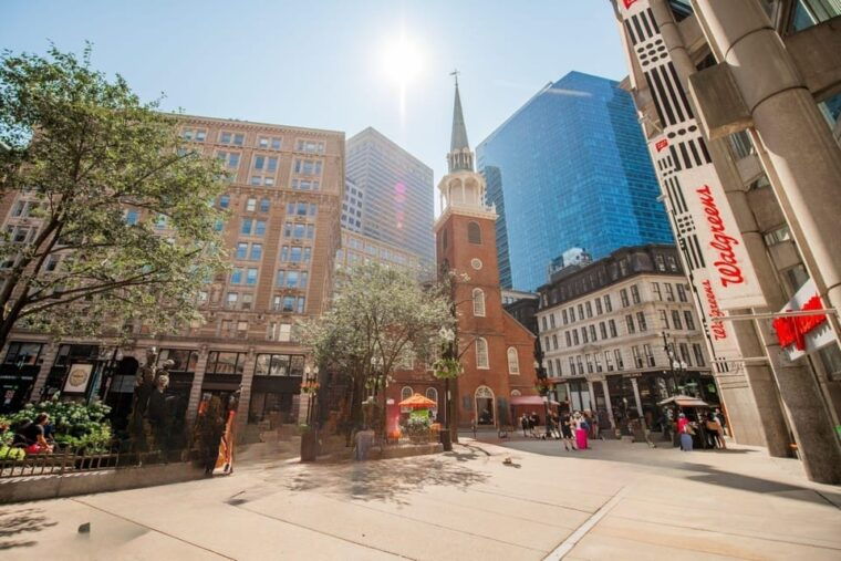 the-revolutionary-story-epic-small-group-boston-walking-tour