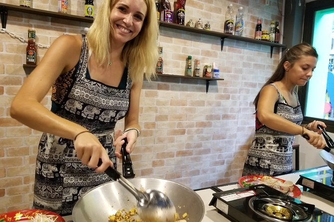 Tingly Thai Cooking Class with Morning Market Tour - FAQs