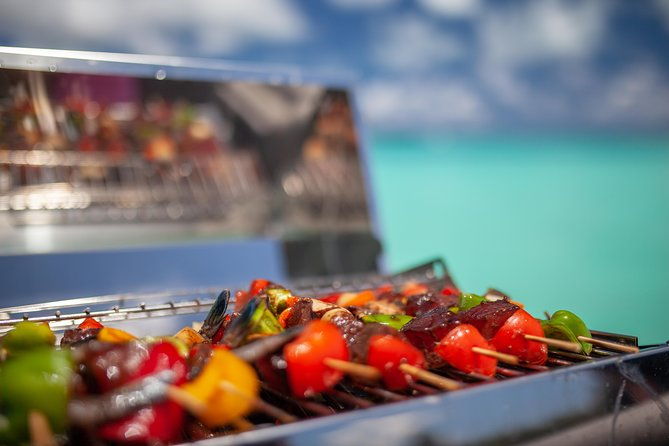 Toa Boat Bora Bora Private Lagoon tour with Lunch On Majestic Pontoon Boat - Who Will Love This Tour?