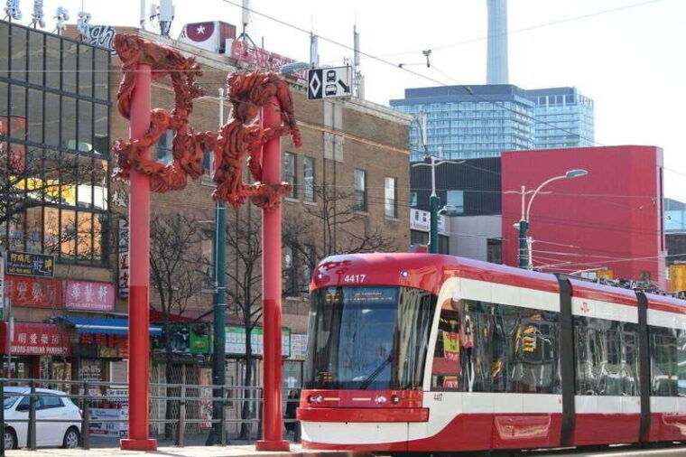 toronto-chinatown-and-kensington-market-guided-tour