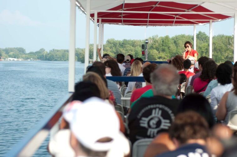 toronto-guided-harbor-and-islands-sightseeing-cruise