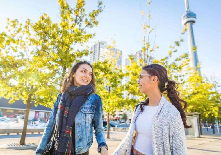 toronto-highlights-hidden-gems-private-tour-with-a-local