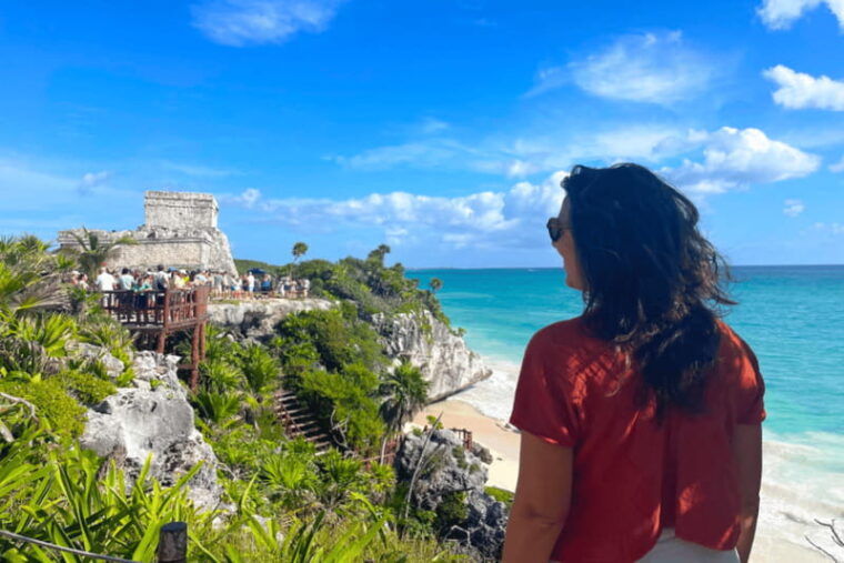 tulum-ruins-archaeological-zone-guided-walking-tour