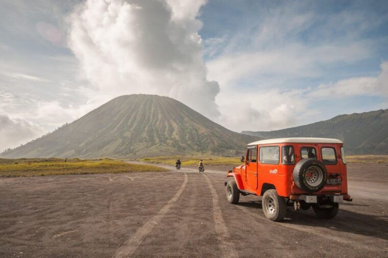 tumpak-sewu-waterfall-and-bromo-sunrise-2d1n-from-malang