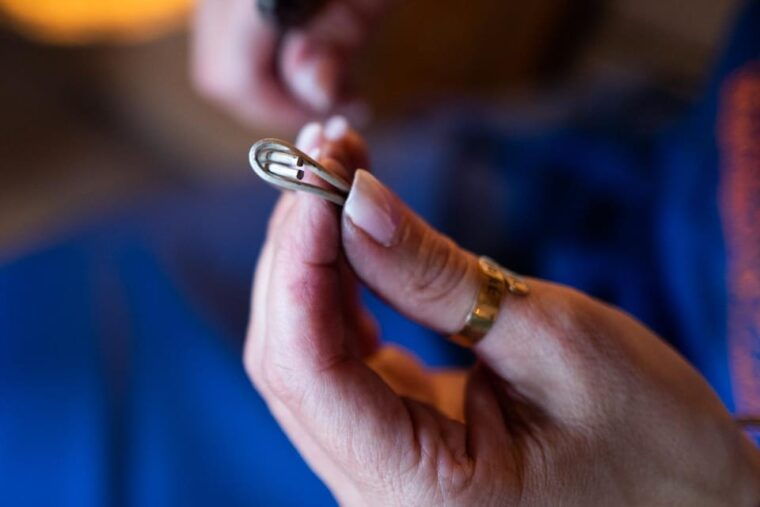 tuscanymake-your-own-weddingrings-in-an-unforgettable-class