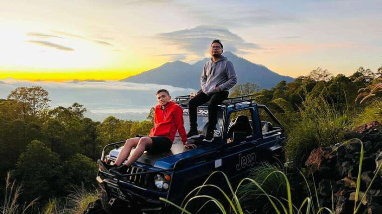 ubud-mount-batur-jeep-sunrise-hot-spring-in-one-day