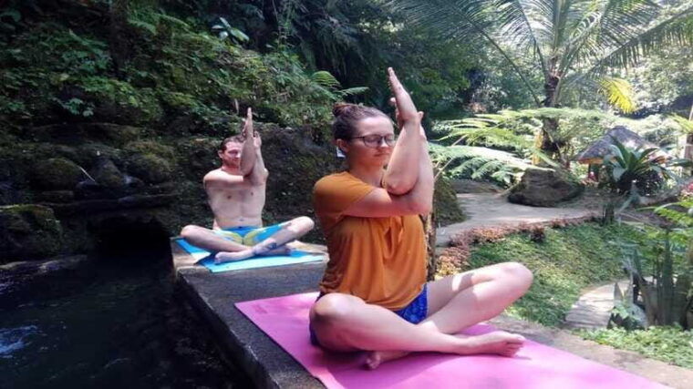ubud-trek-meditation-yoga-at-bangkiang-djaran-waterfall
