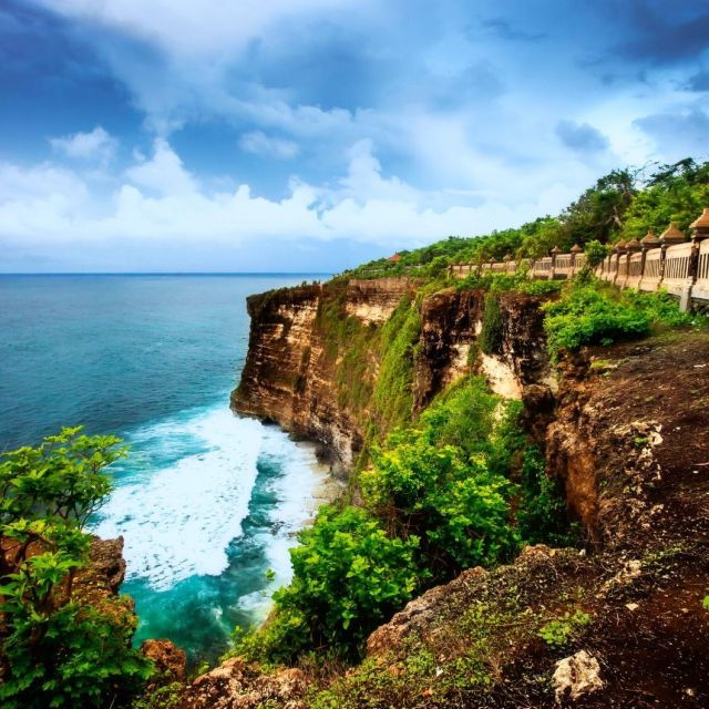 uluwatu-sunset-tour-coastal-charms-serenity