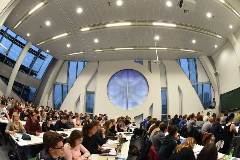 university-of-leipzig-guided-campus-walking-tour