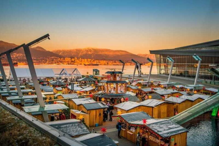 vancouver-christmas-lights-karaoke-trolley-tour