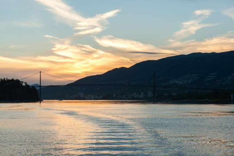 vancouver-evening-cruise-with-dinner-buffet