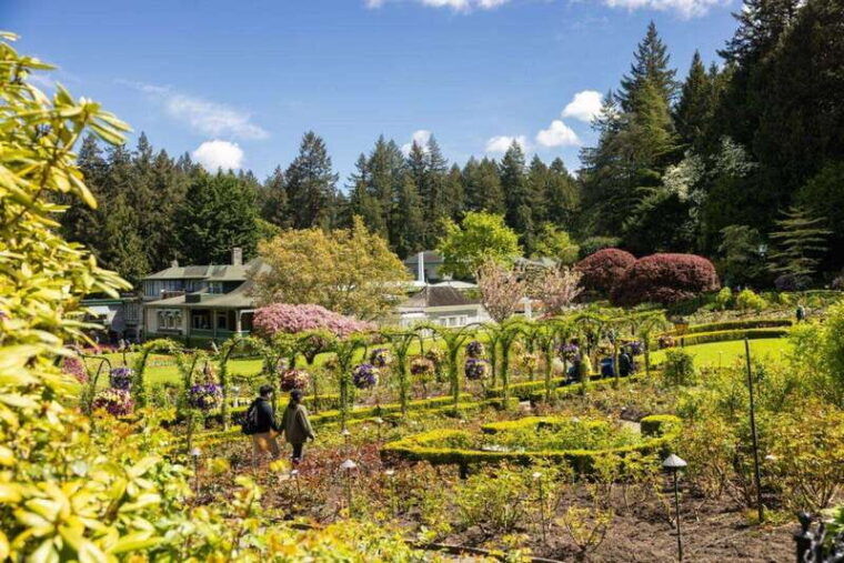 vancouver-seaplane-day-trip-to-victoria-butchart-gardens