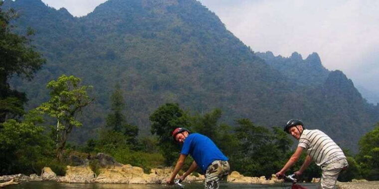vang-vieng-blue-lagoon-and-countryside-bike-tour-with-lunch