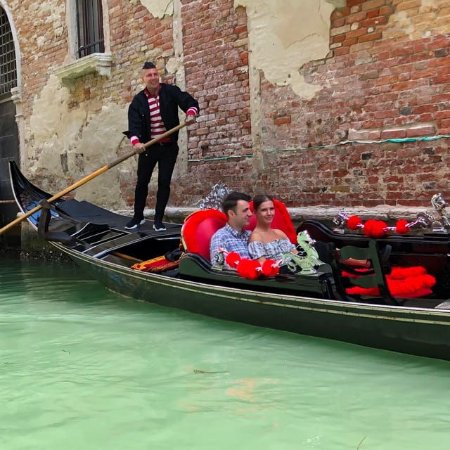 venice-private-grand-canal-gondola-ride-from-rialto