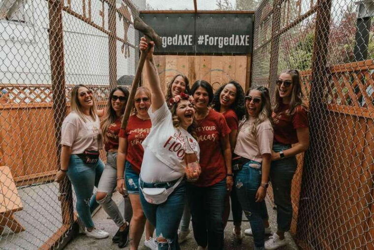victoria-axe-throwing-experience