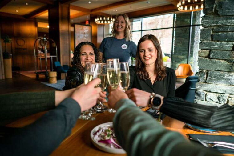 victoria-sip-savor-stroll-evening-food-tour