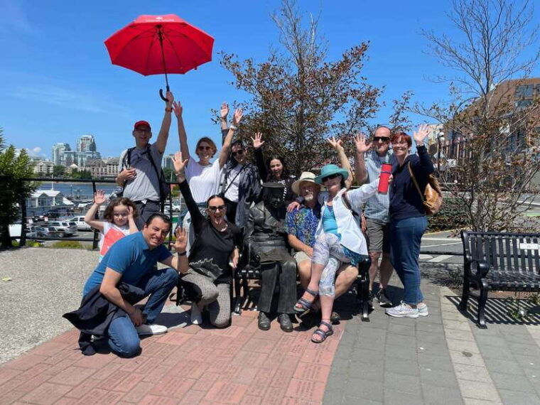 victoria-tips-based-city-highlights-walking-tour-2-5-hour