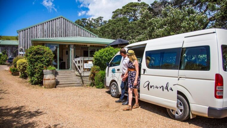 waiheke-island-the-essence-of-waiheke-wine-tour