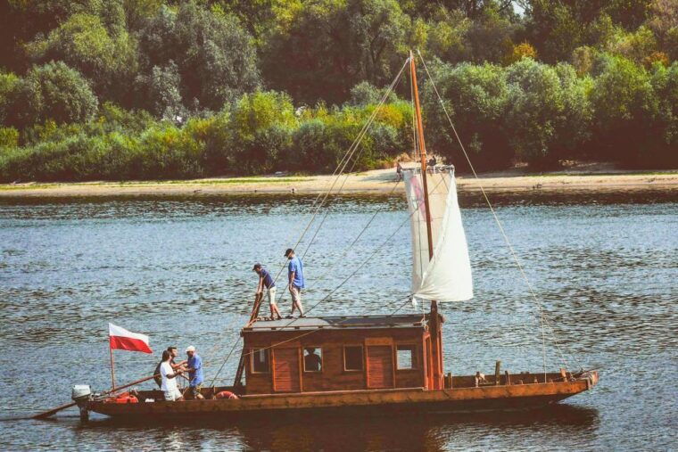 warsaw-traditional-galar-cruise-on-the-vistula-river