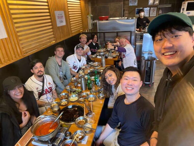 watching-sports-match-local-food-experience-in-seoul