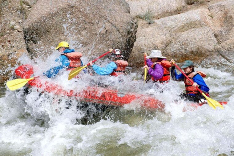 white-water-rafting-in-kitulgala