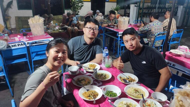 yogyakarta-evening-street-food-walking-tour