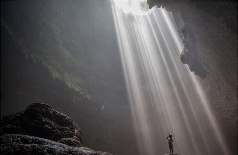 yogyakarta-jomblang-cave-pindul-cave-day-trip-with-lunch