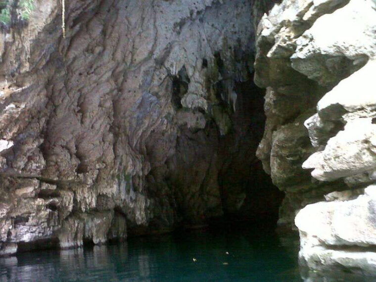 yogyakarta-merapi-sunrise-jomblang-and-pindul-caves-trip