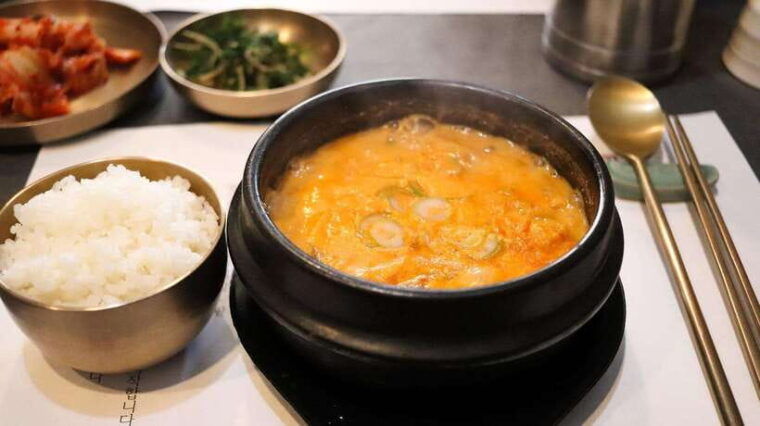 youre-invited-to-our-home-in-seoul-the-only-cooking-class