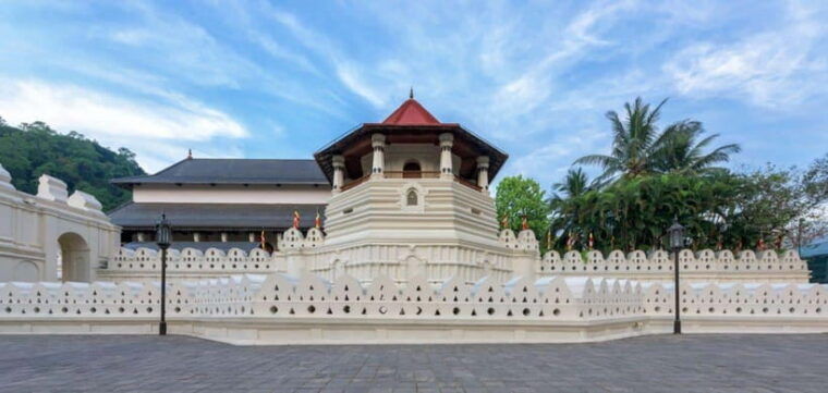 2-days-sri-lanka-all-inclusive-tour-to-ella-and-yala-with-4-star-hotel