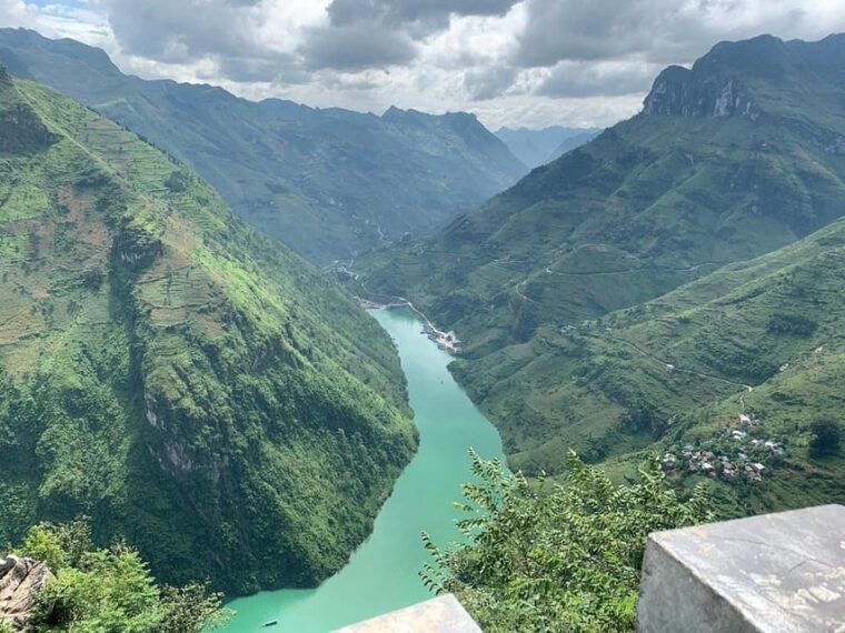 3-day-ha-giang-loop-motorbike-tour-with-easy-rider