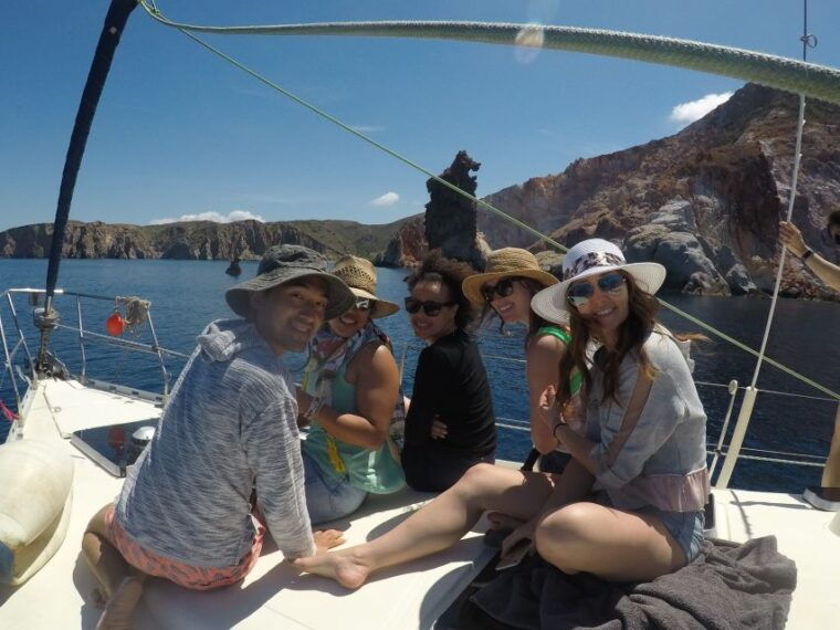 adamantas-milos-sightseeing-sailboat-cruise