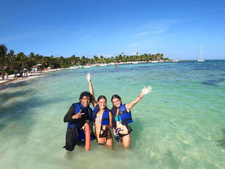 akumal-guided-snorkeling-with-sea-turtles