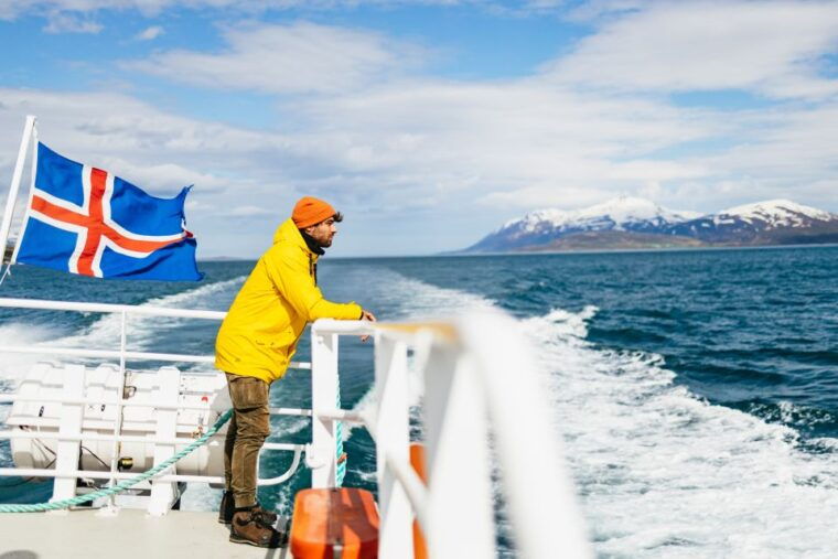 akureyri-3-hour-classic-whale-watching-tour-by-ship