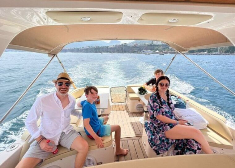 amalfi-coast-private-capri-boat-tour