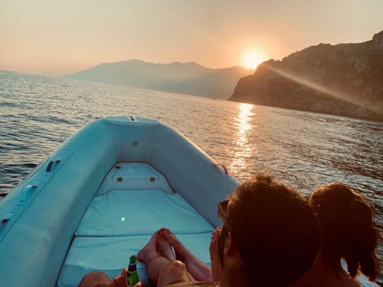 amalfi-coast-rent-boat-from-salerno-without-license