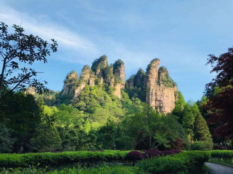 amazing-zhangjiajie-day-tour-with-tujia-ethnic-village