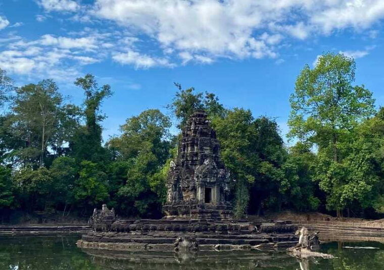 angkor-wat-big-circle-private-car-tour-in-siem-reap