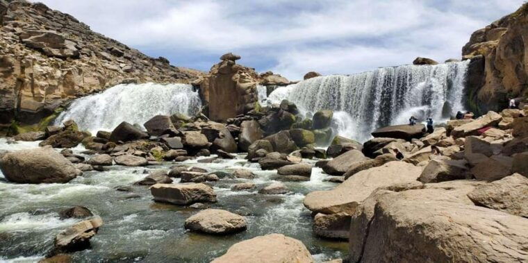arequipa-pillones-waterfall-and-imata-stone-forest-tour