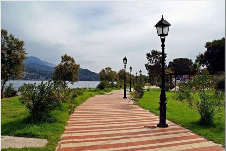 argostoli-walking-tour-the-towns-tale-on-foot-3