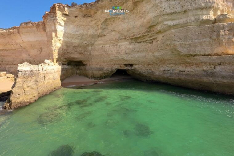 armacao-de-pera-2-hour-wild-beaches-and-caves-kayak-tour