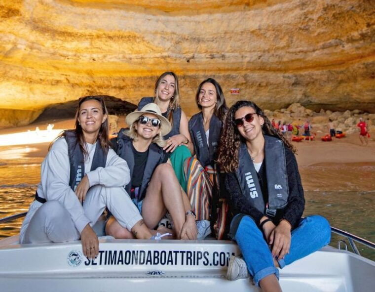 armacao-de-pera-benagils-15-best-caves-boat-tour