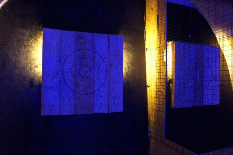 axe-throwing-experience-in-gdansk