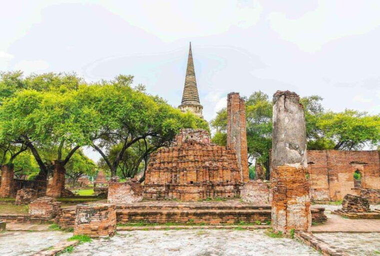 ayutthaya-one-day-famous-temples-bang-pa-in-palace-tour