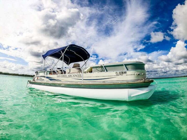 bacalar-3-hr-pontoon-boat-tour-with-beach-club-kayaks