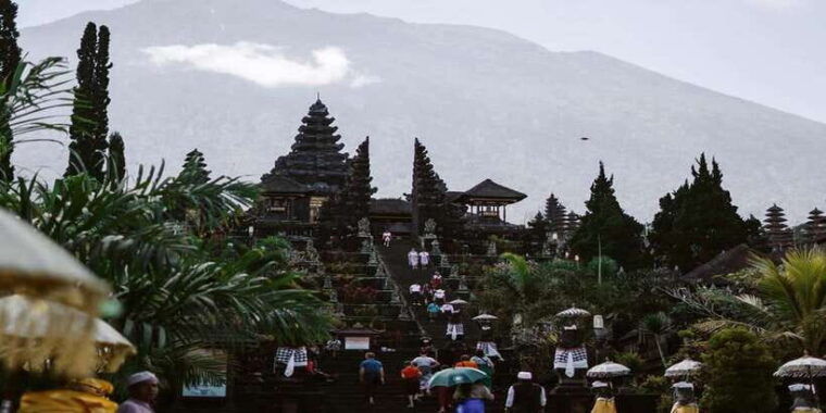 bali-besakih-temple-and-sidemen-tour